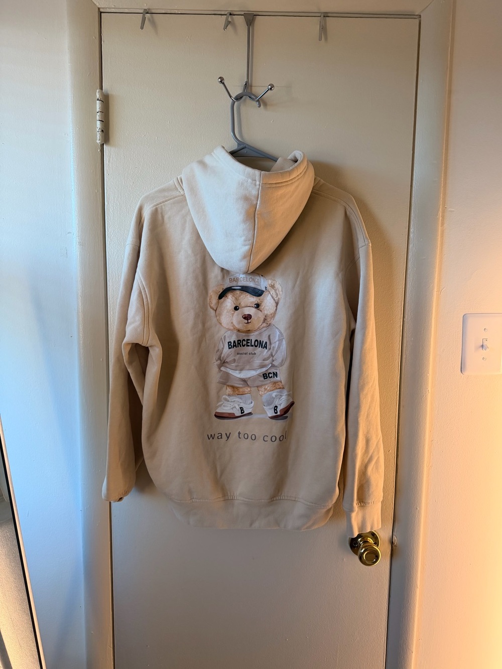 Good Vibes Lifestyle Beige Barcelona Teddy Bear Graphic Hoodie L